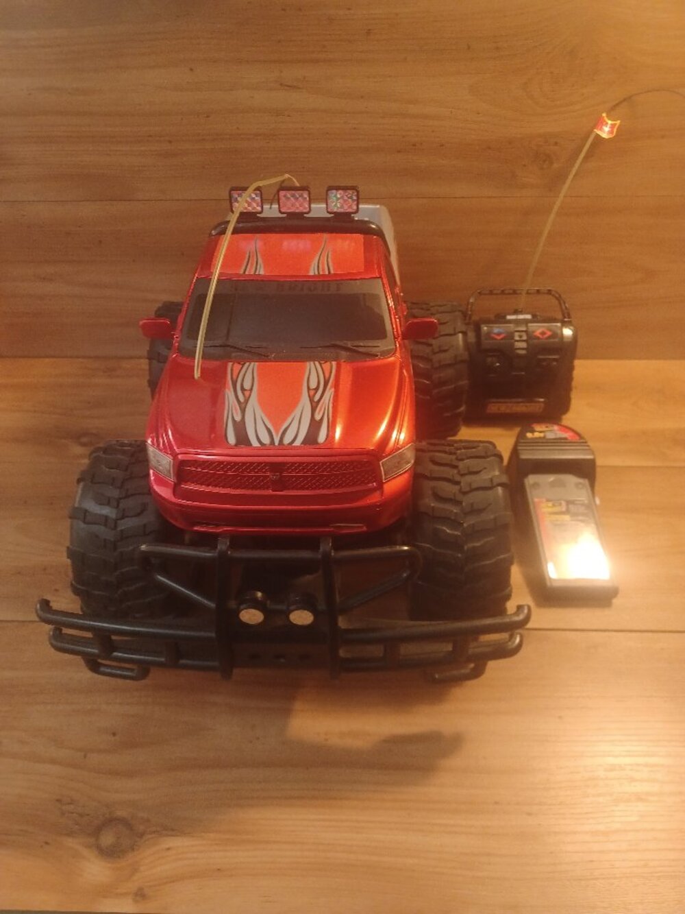 1:8 New Bright Remote Control Dodge Ram Truck With Battery